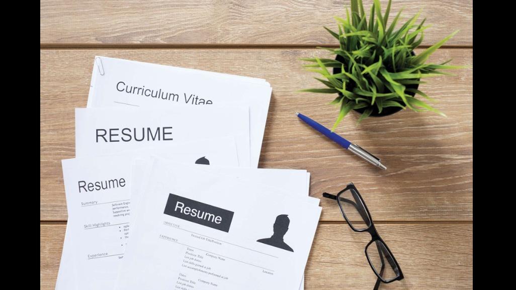 Crafting an Effective Resume for Career Changers: Expert Tips and Strategies